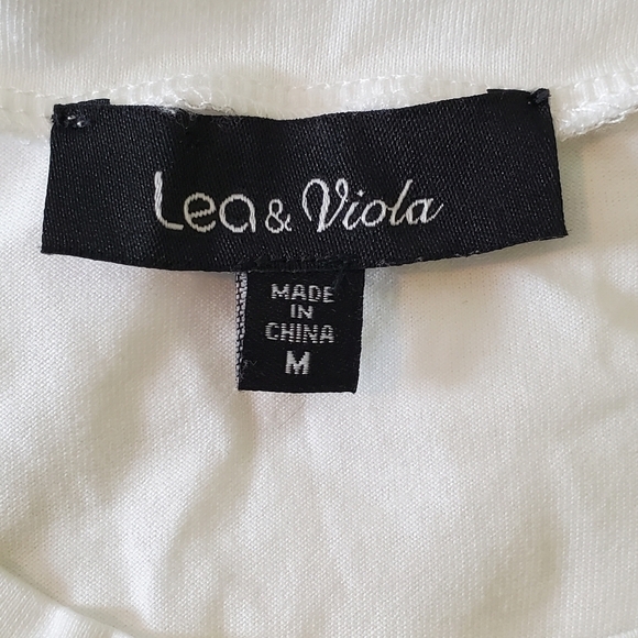Lea & Viola white scoop neck blouse, size M - Picture 6 of 6